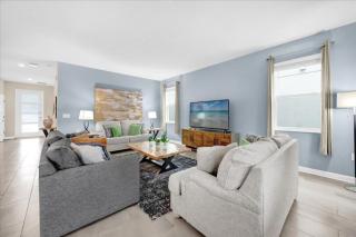 6 Bedrooms 6 Bathrooms Storey Lake 4633Tb - 8