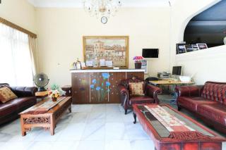 Andrin Daspatt Family Inn - Makassar - 4