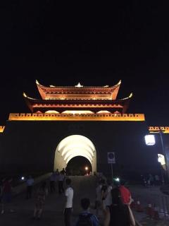 IU Hotel Anshun Zhenning Huangguoshu Scenic Area Toursit Center - Anshun - 4