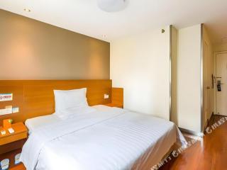 7 Days Inn West Gate of Taiyuan University of Technology - Taiyuan - 9