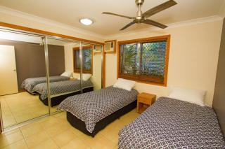 Damia Villa 2 Agnes Water - pool, walk to beach, air conditioned - 2