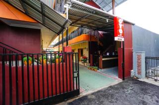 OYO 1720 A2b Residence - Manado - 9