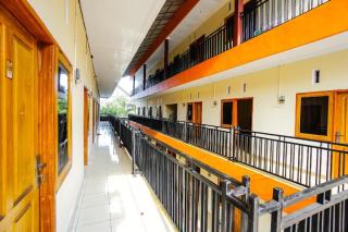OYO 1720 A2b Residence - 3