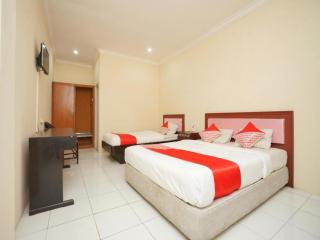 OYO 2003 Female Guest House - Probolinggo - 0