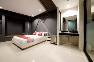 Sriracha Hotel And Spa - 3