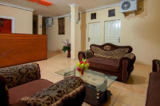 OYO 2045 Hotel 211 - Parapat - 2
