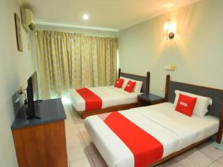 OYO 89642 Highway Inn - Mukah - 0