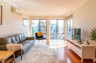 Bay and Beachside Family Retreat - Killcare - 7
