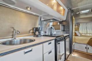 Airstream DeLuxx - LUXX Glamping Taos NM - Ranchos de Taos - 1