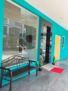 Red’s Hotel - Bintulu - 2