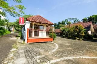 OYO 3335 Wisma Langen Werdhasih - 2