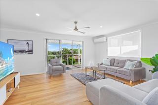 Seaside Sanctuary I Spacious Getaway in Forster - Forster - 0