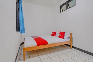 OYO 90352 Villa Agape 2 - 1