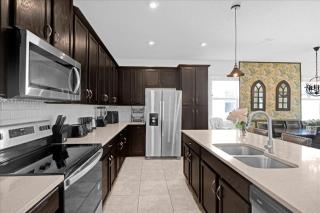 5 Bedrooms 45 Bathrooms Solara 8974Ad - 2