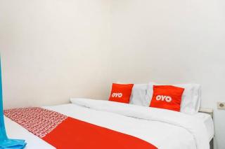 Super OYO 91074 Stariez Senen Syariah - Jakarta - 3