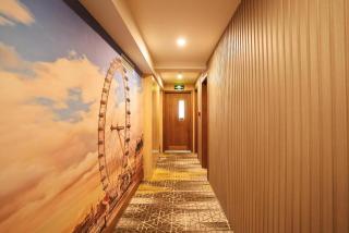 London Hotel - 1