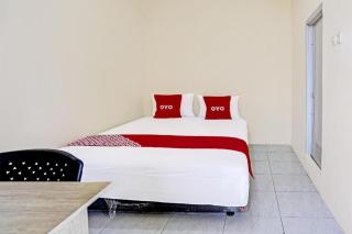 OYO 3285 Wonoayu Residence Syariah - Sidoarjo - 9