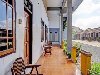 OYO 92869 Hotel Nusantara - Banyuwangi - 9