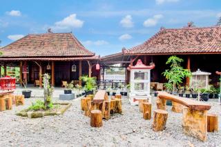 Capital O 93873 Sokkyo Homestay - Yogyakarta - 2