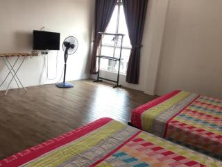 BENUTHOMESTAY - Kampong Parit Tengah - 2
