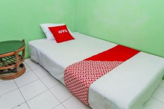 SPOT ON 94166 Kost Bunda Syariah - Bekasi - 0