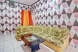 OYO 92759 Penginapan Piji Kembar - Tawangmangu - 0