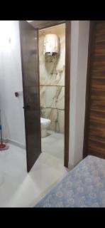 Radha Rani Apartment - Jāmb - 5