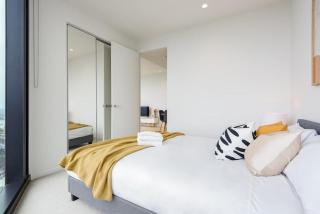 3B2B1So Apt w Free Parking Southbank MSQ-41 Pool - Melbourne - 4