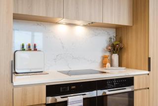 2B2B1S Free Parking Melbourne SGL - 3