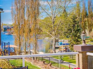 Lake house & shared private dock - Calgary - 0