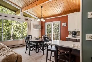 The Cozy Cabin - 2-Level Home with Spacious Yard home - Groveland - 7