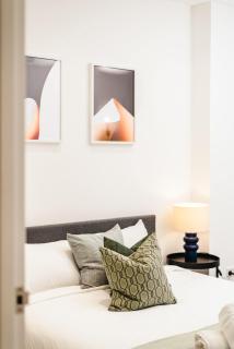 1Br1Ba1S1So High View Southern Cross WSP-44 Pool Gym - Melbourne - 9