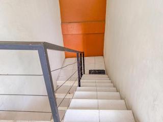 OYO 93683 Kost Naura - Macáçar - 3