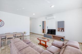 New Penthouse! Walking distance to the three cities by SF Homes - Fgura - 8