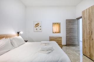 New Penthouse! Walking distance to the three cities by SF Homes - Fgura - 5