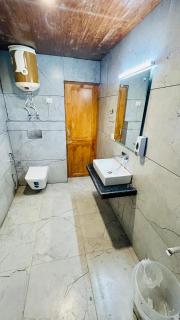 Ocean Dreams & Hotel Meadows Dream ! Bikers,Couple & Family Hotel ! Valley View ! Open Terrace Cafe - 5