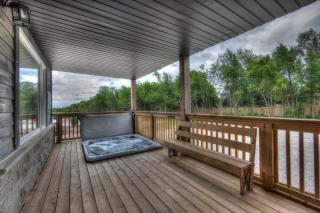 Luxury Cottage at Blue Mountain, Private Beach Access, BBQ, Hot Tub, 7 baths - Blue Mountains - 6
