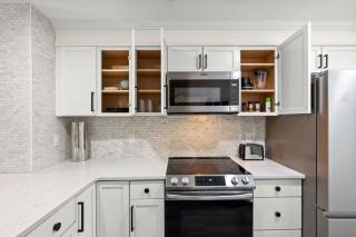 Modern Retreat - Charleston - 6