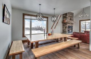 Luxury Cottage at Blue Mountain, Private Beach Access, BBQ, Hot Tub, 7 baths - Blue Mountains - 2