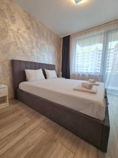 Family Garden - 1BR with Parking - 3