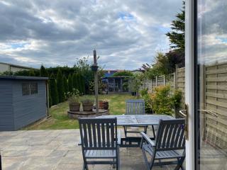 Ottery House - Westhampnett - 2