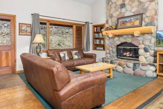 Cascade Mountain Home by Estes Park Homes home - 5