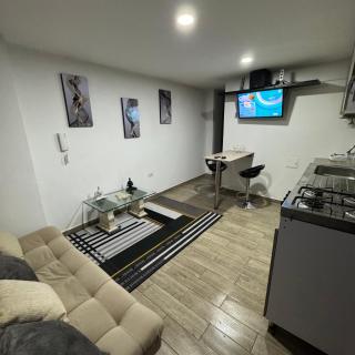 Lindo Apartamento bien ubicado - Bogotá - 0