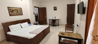Luxury Villa, 5 Min DLW, 10 Min Station & BHU - Varanasi - 6