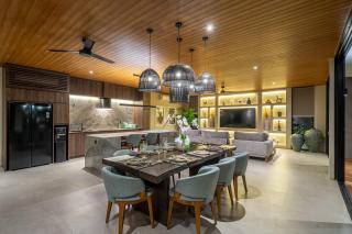 The Plaza 4BR With Pool in Bali s Eat Street - Seminyak - 8