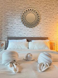 Luxury Condo Skywalk BTS Thonglor Pool Gym and Netflix - Banguecoque - 9