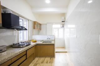 Alaya Stays Kodiyat 4-BHK Pet-Friendly Villa With Views of Sajjangarh Palace - Nāi - 6