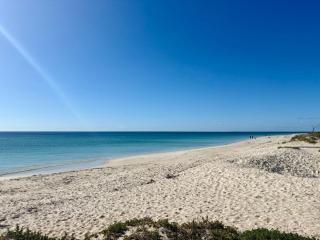 Broadwater Beach Cottage - 5