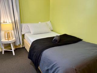 Private Room in Grey Lynn Villa - Auckland - 8
