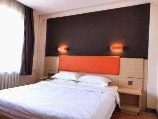 7 Days Premium Laiwu Yingmo Street Branch - 1